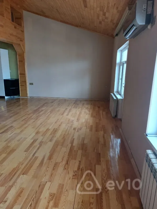 Kirayə verilir 5 otaqlı yeni tikili 164 m²