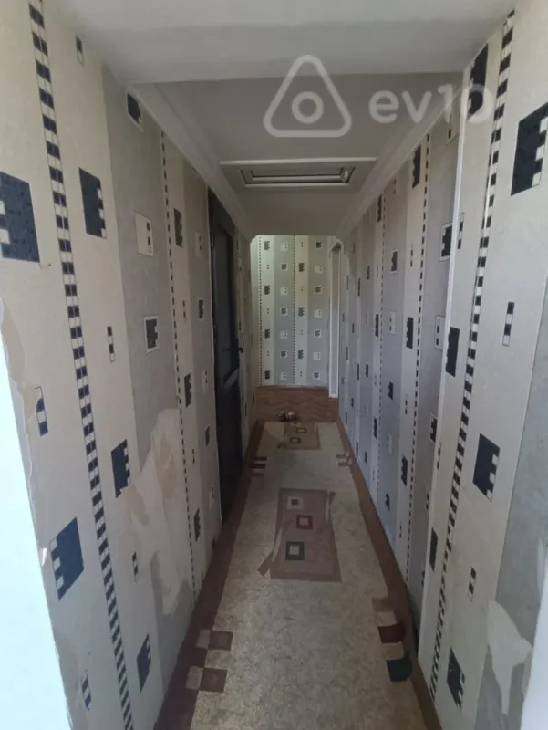 Kirayə verilir 4 otaqlı köhnə tikili 90 m²