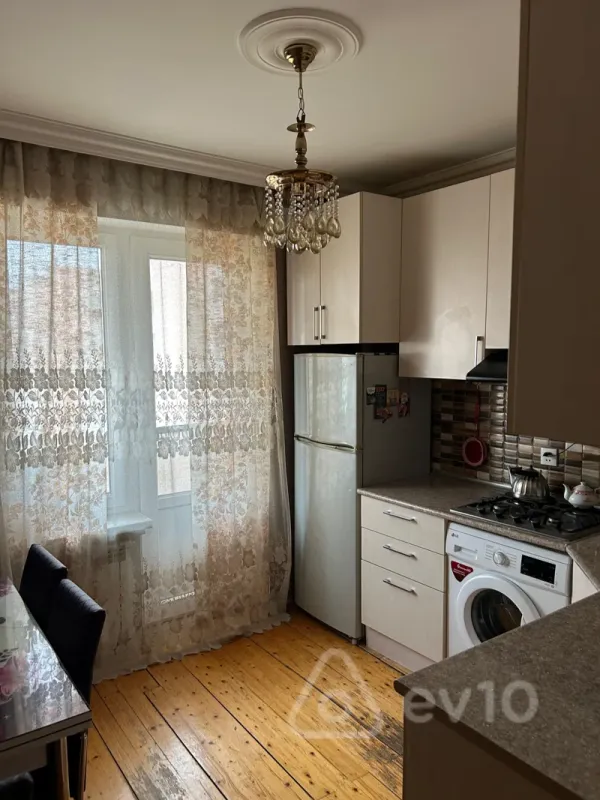 Kirayə verilir 3 otaqlı yeni tikili 75 m²