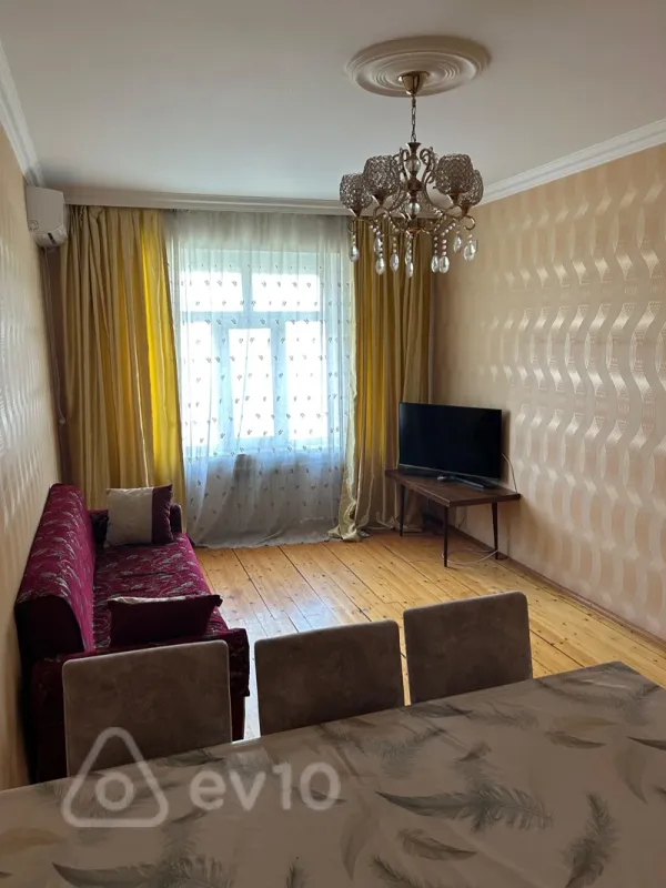 Kirayə verilir 3 otaqlı yeni tikili 75 m²