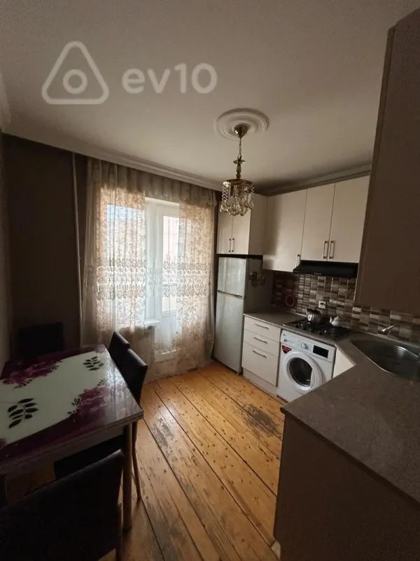 Kirayə verilir 3 otaqlı yeni tikili 75 m²