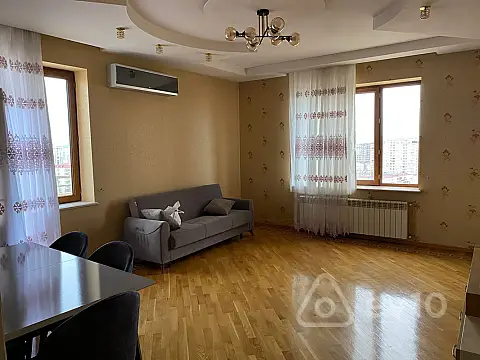 Kirayə verilir 3 otaqlı yeni tikili 135 m²