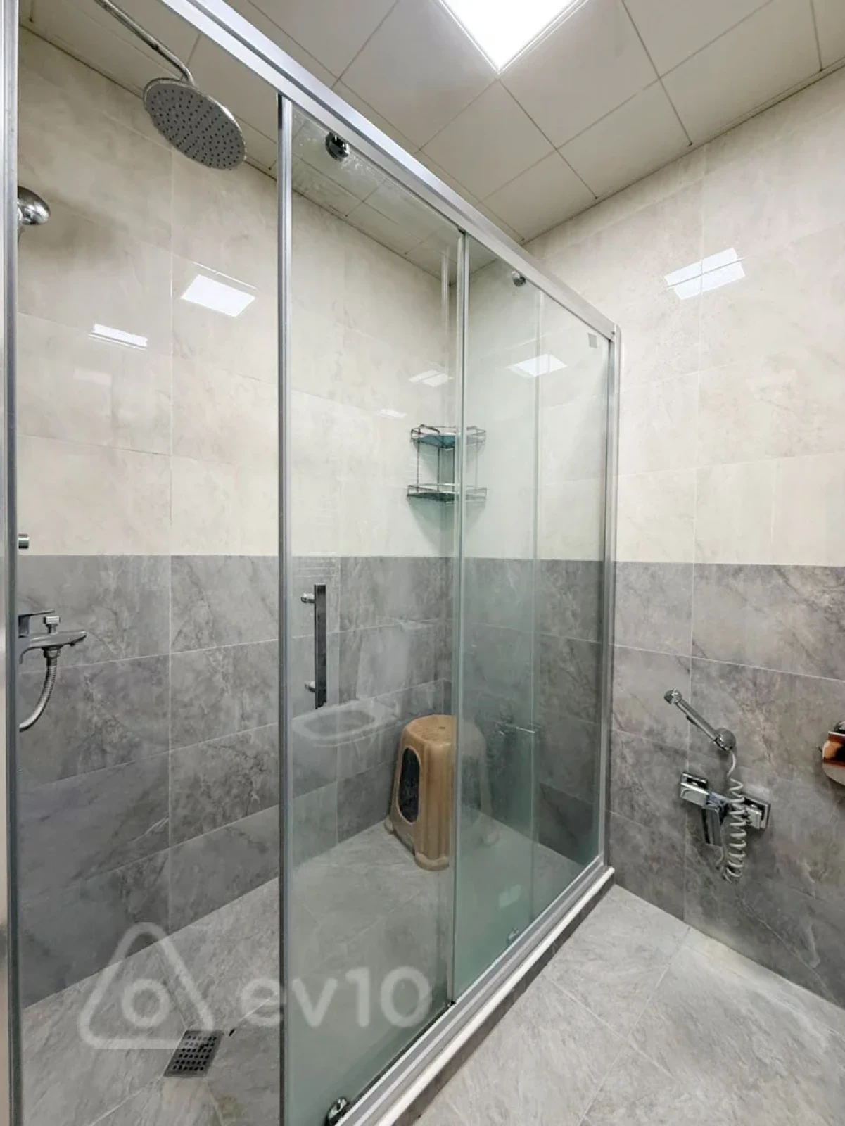 Satılır 2 otaqlı yeni tikili 65 m²