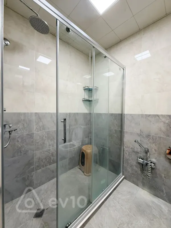 Satılır 2 otaqlı yeni tikili 65 m²