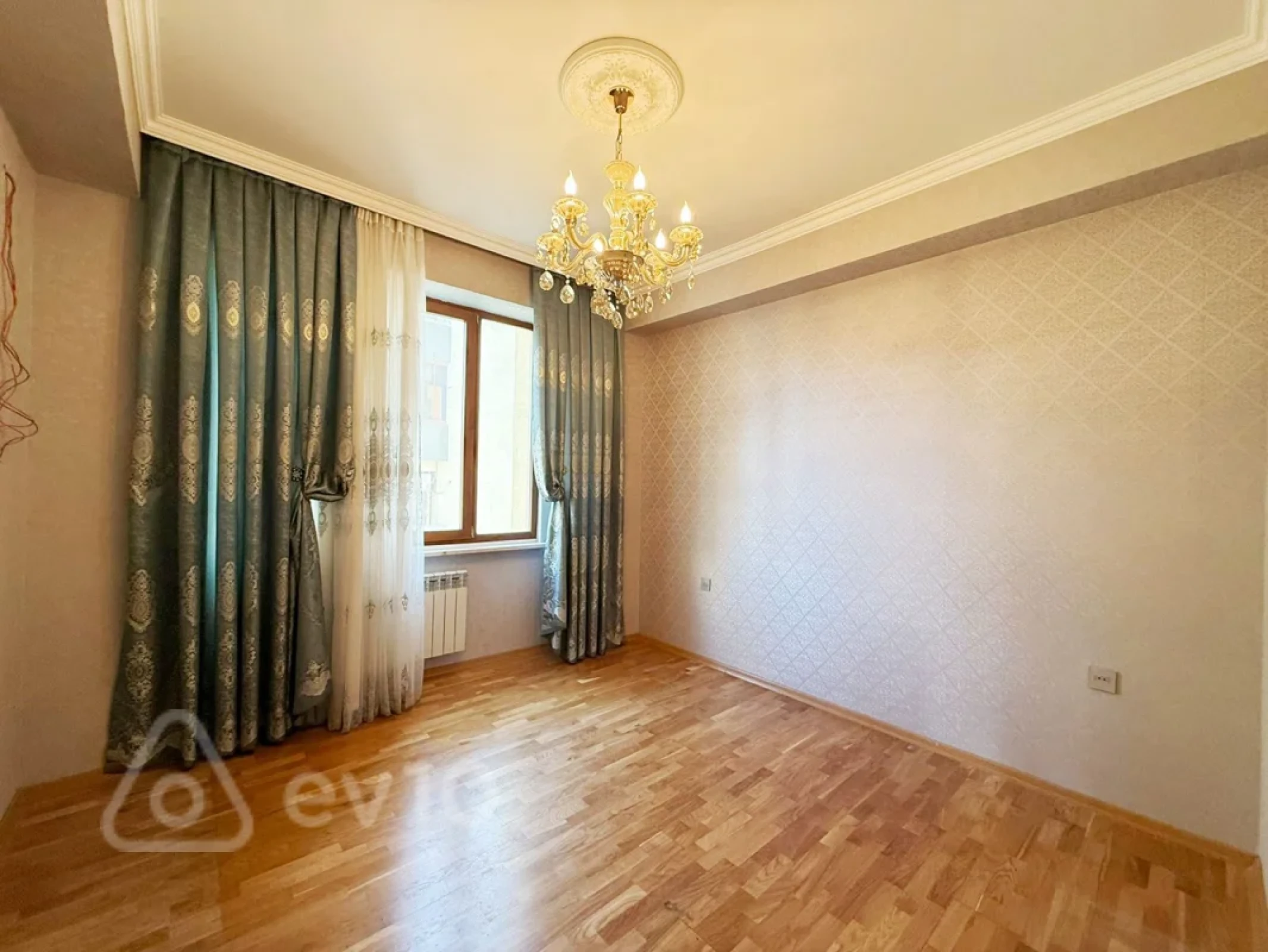 Satılır 2 otaqlı yeni tikili 65 m²