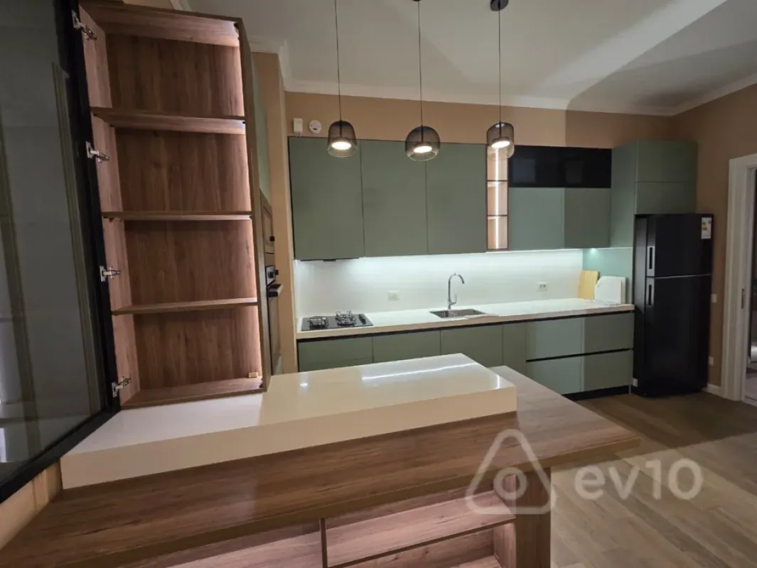 Satılır 3 otaqlı yeni tikili 72 m²