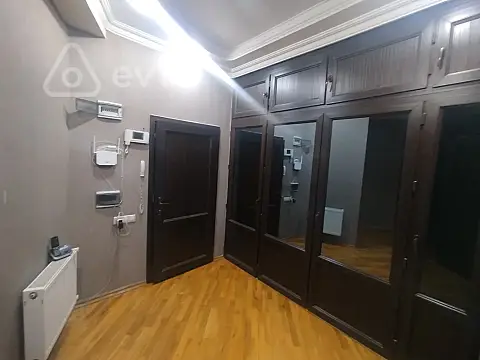 Kirayə verilir 3 otaqlı yeni tikili 115 m²