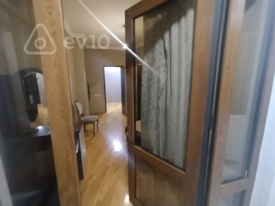 Kirayə verilir 3 otaqlı yeni tikili 115 m²