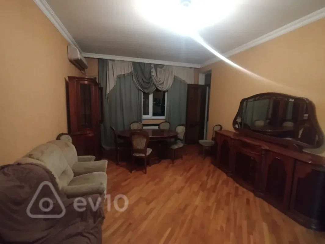 Kirayə verilir 3 otaqlı yeni tikili 115 m²