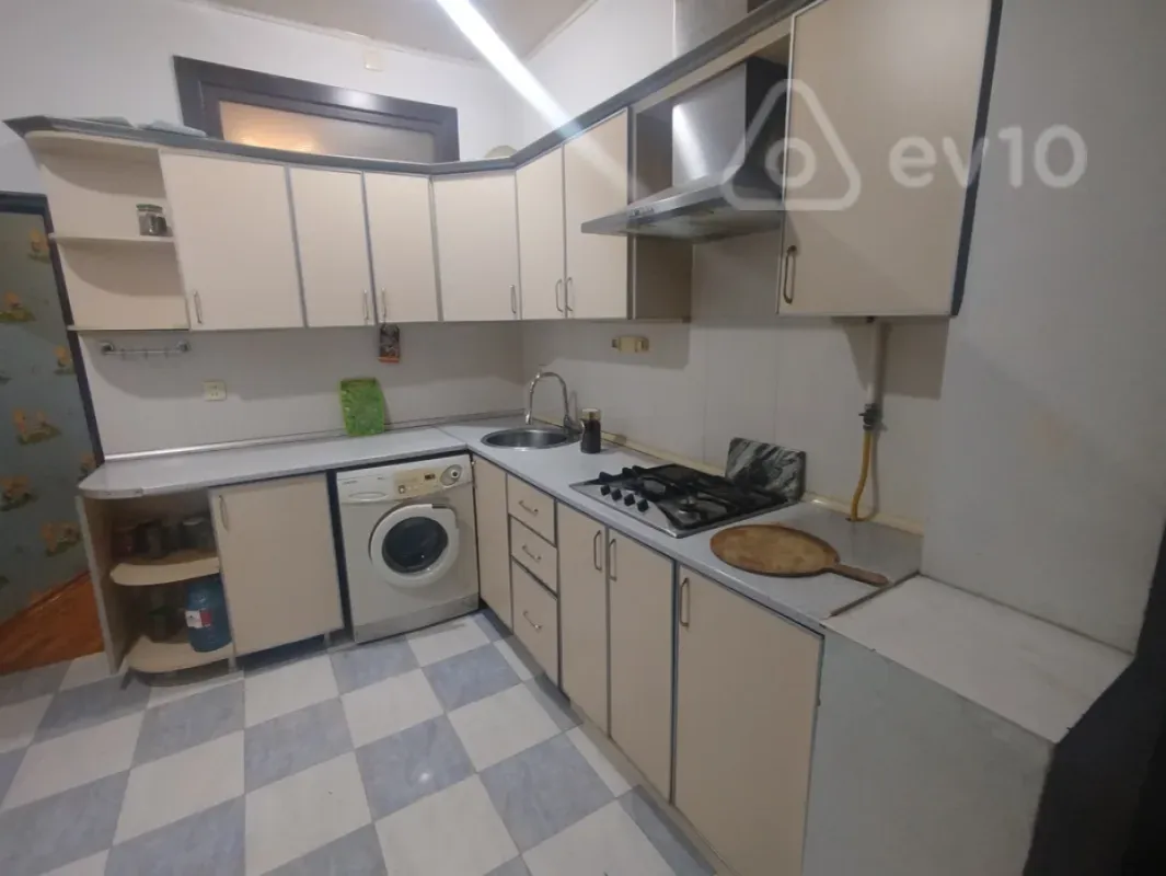 Kirayə verilir 3 otaqlı yeni tikili 115 m²