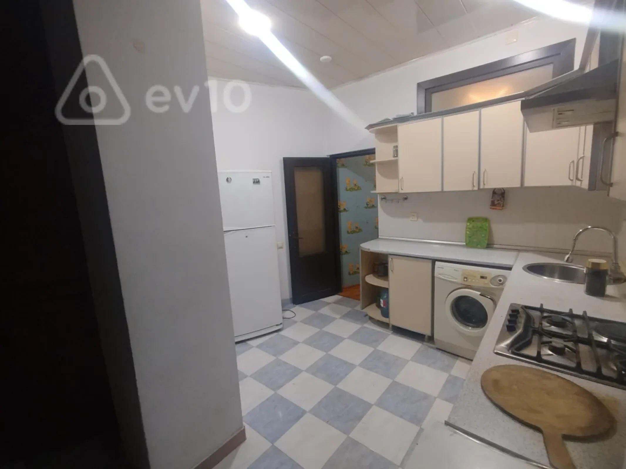 Kirayə verilir 3 otaqlı yeni tikili 115 m²
