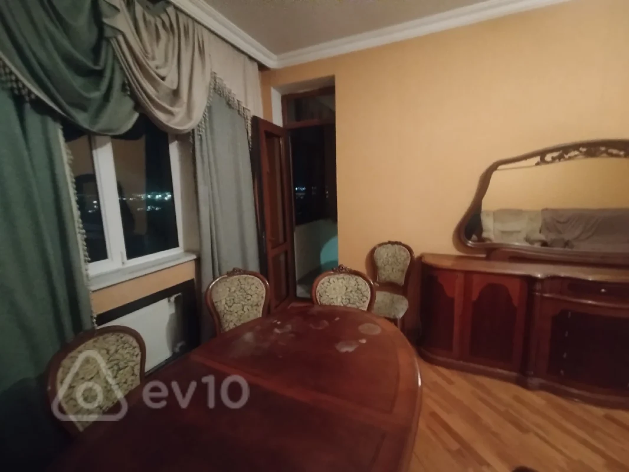 Kirayə verilir 3 otaqlı yeni tikili 115 m²