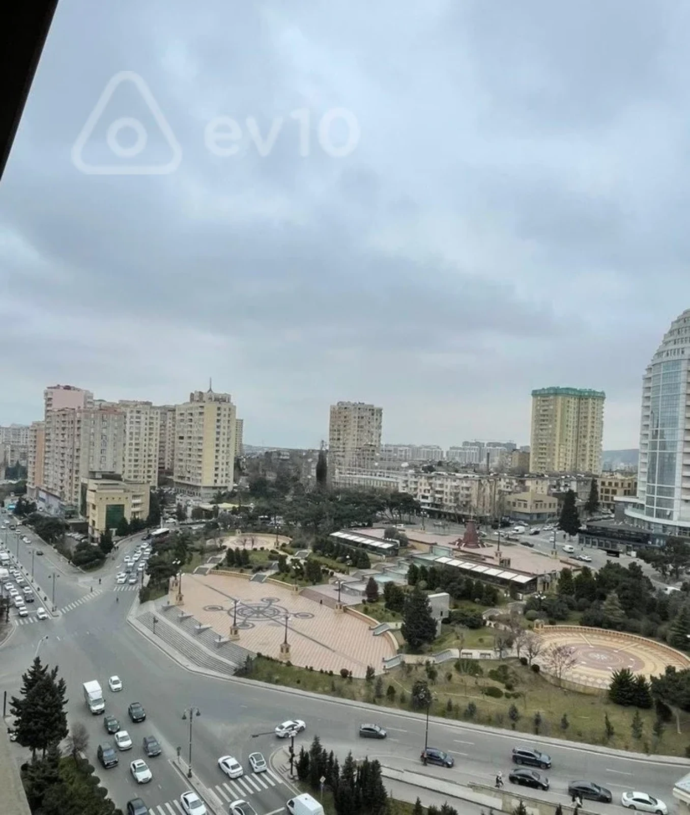 Satılır 3 otaqlı yeni tikili 185 m²