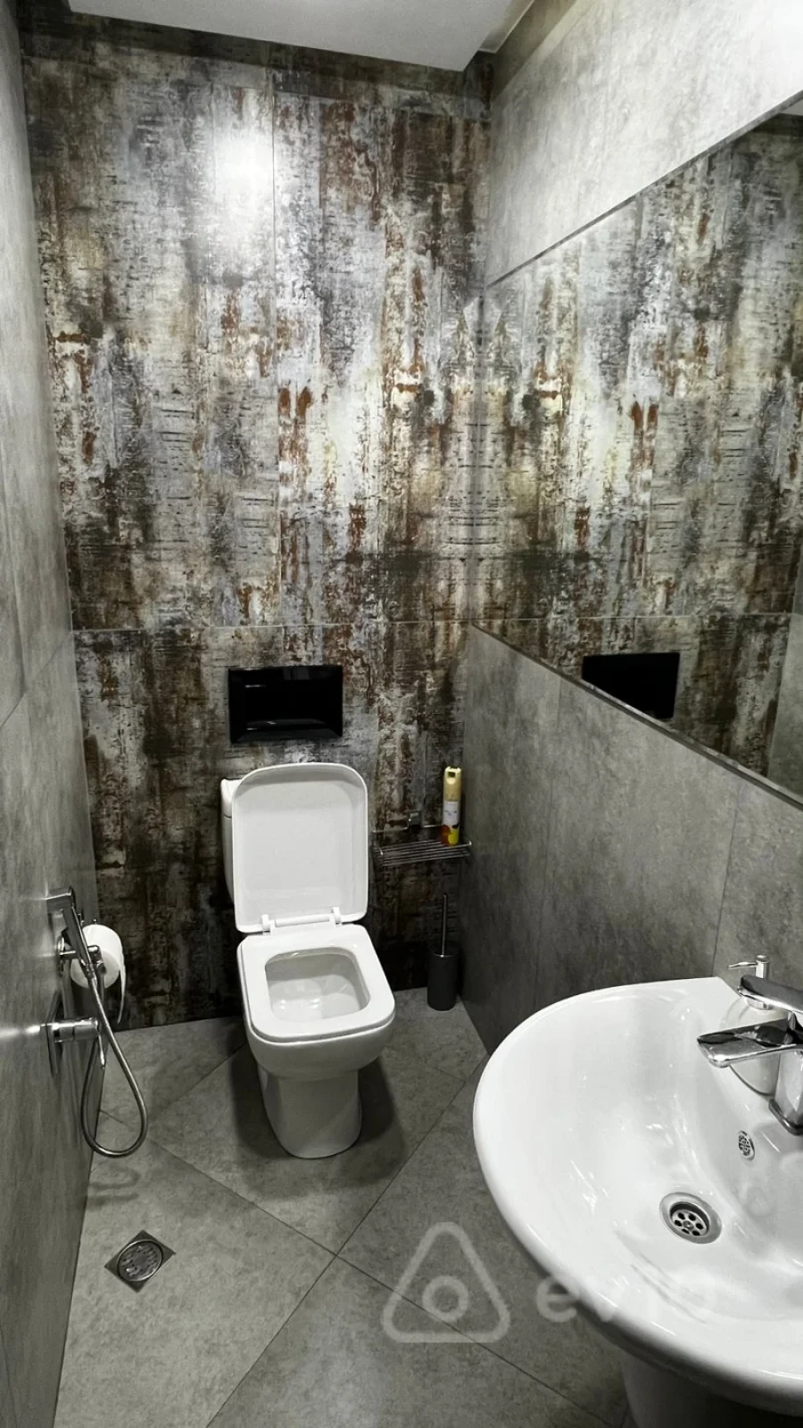 Kirayə verilir 3 otaqlı yeni tikili 122 m²