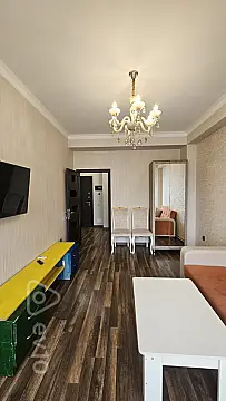 Kirayə verilir 2 otaqlı yeni tikili 55 m²