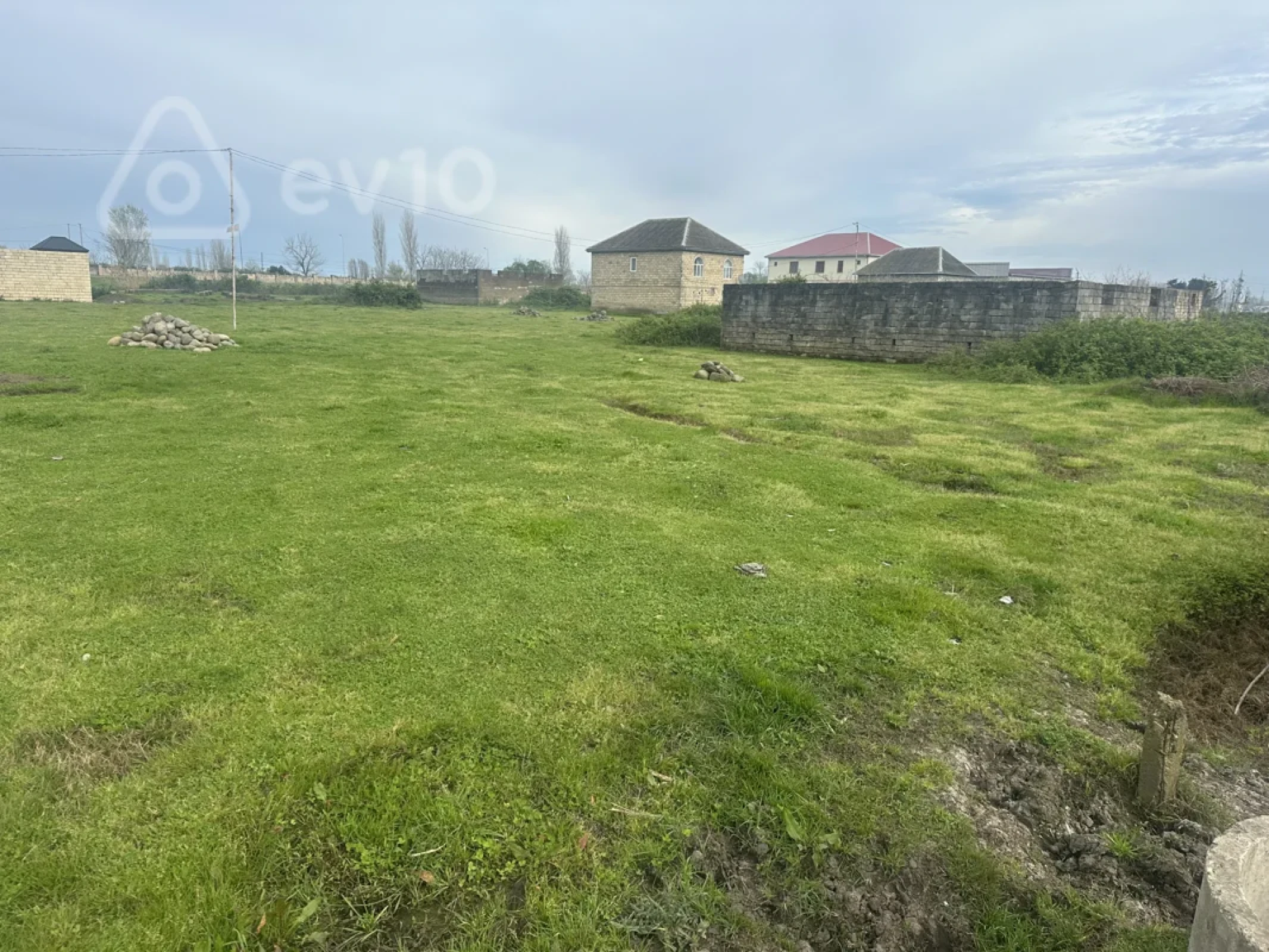 Satılır torpaq sahəsi