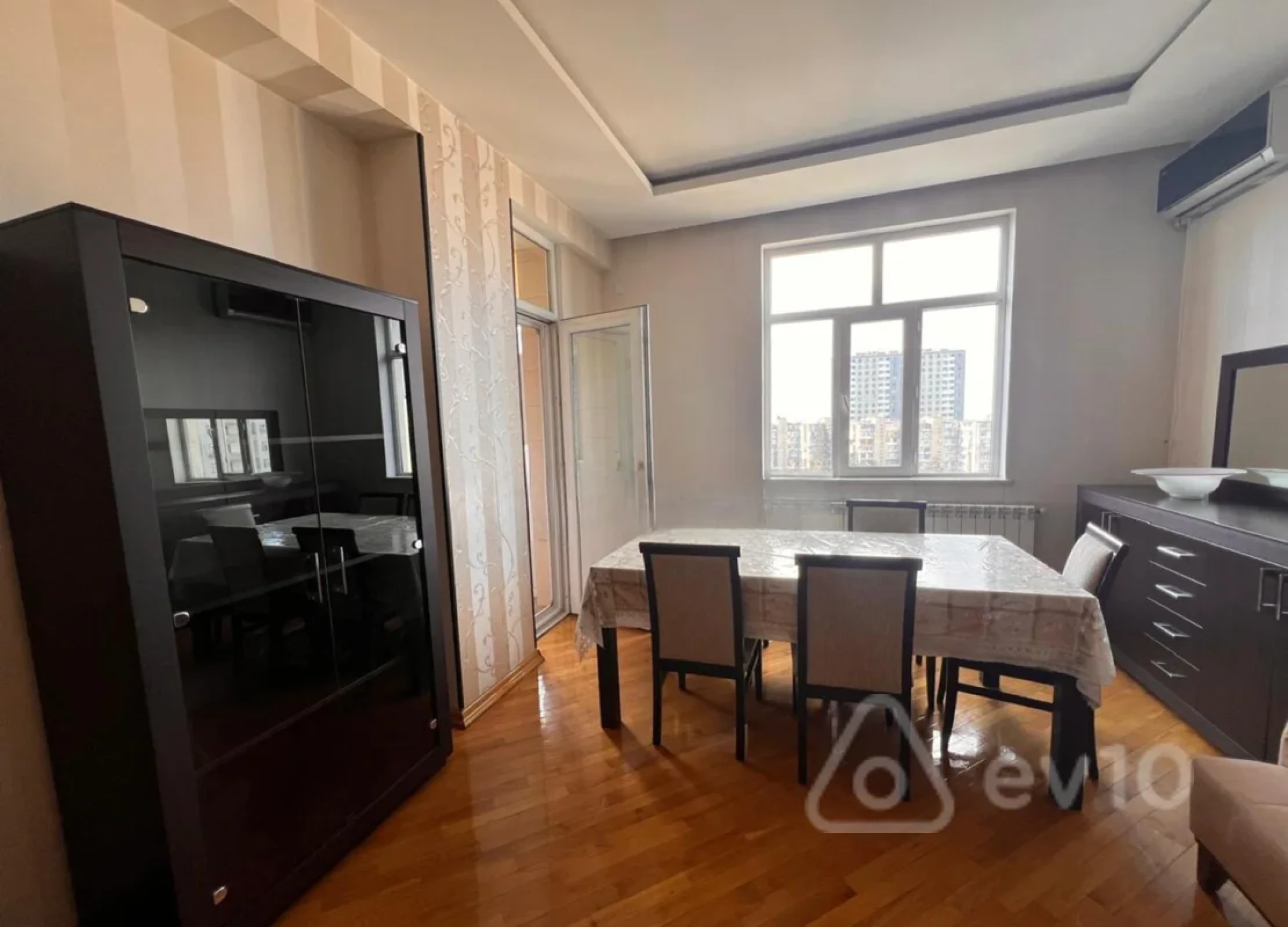 Satılır 2 otaqlı yeni tikili 70 m²