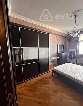 Satılır 2 otaqlı yeni tikili 70 m²