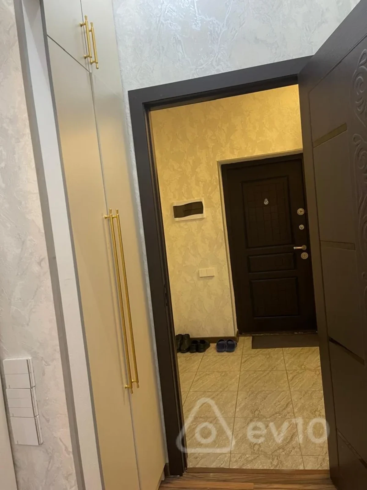 Kirayə verilir 3 otaqlı yeni tikili 75 m²