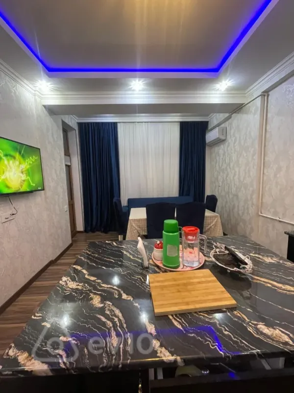 Kirayə verilir 3 otaqlı yeni tikili 75 m²