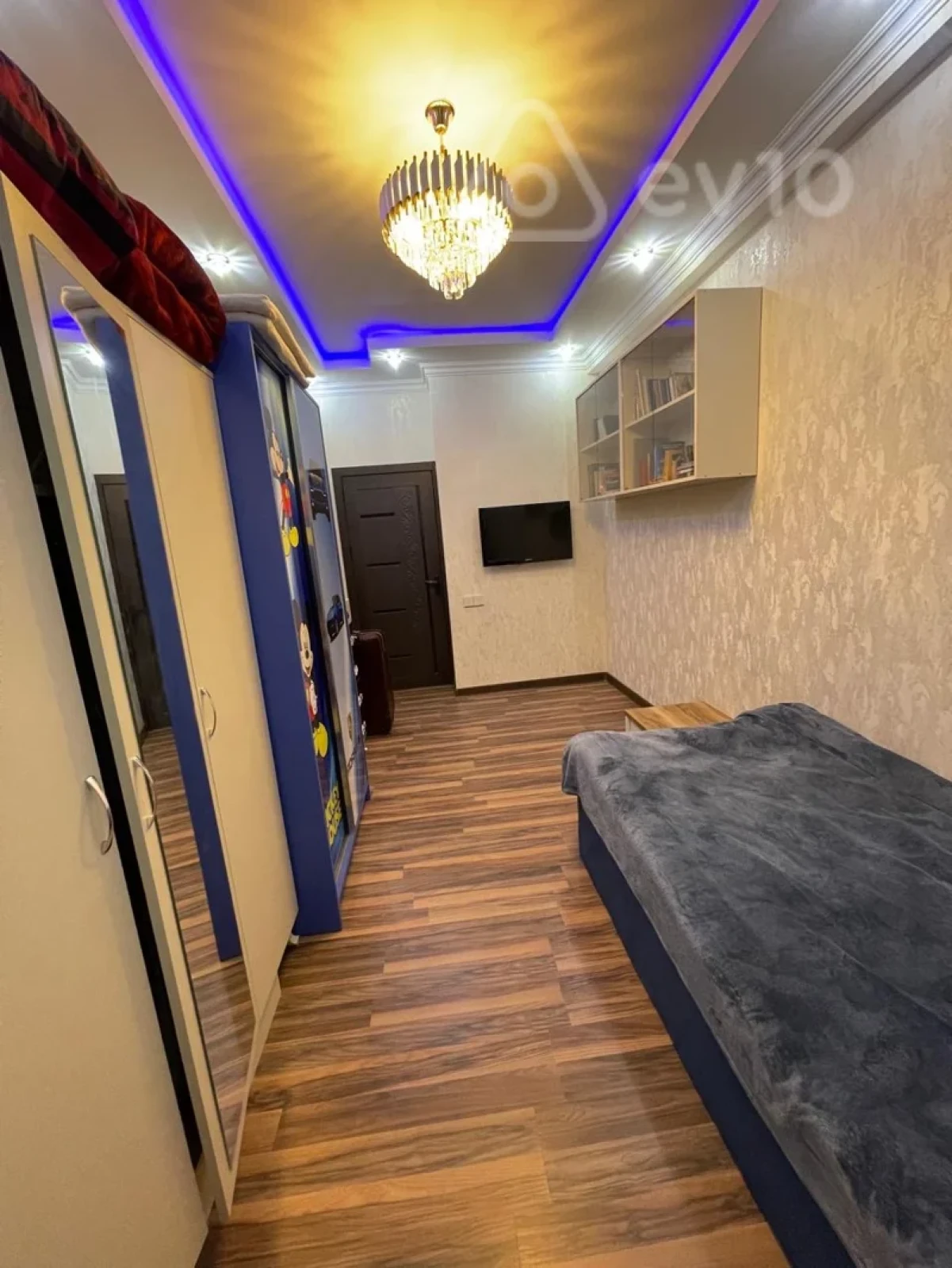 Kirayə verilir 3 otaqlı yeni tikili 75 m²