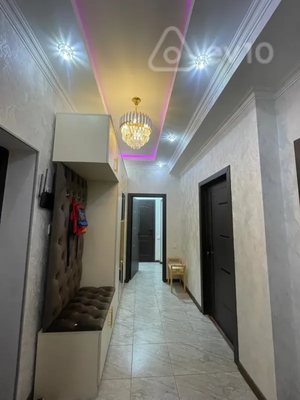 Kirayə verilir 3 otaqlı yeni tikili 75 m²