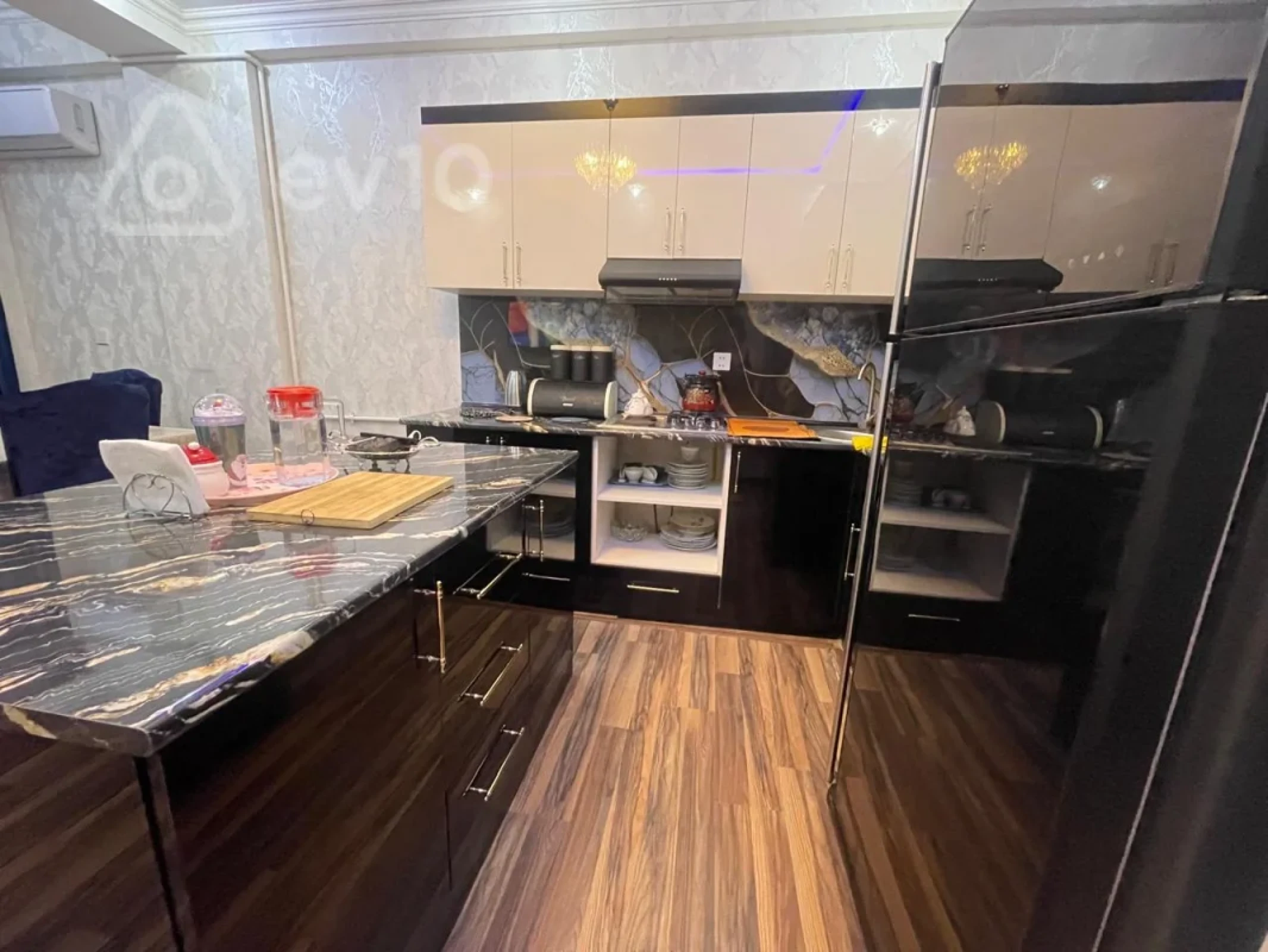 Kirayə verilir 3 otaqlı yeni tikili 75 m²