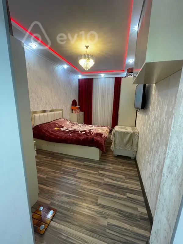 Kirayə verilir 3 otaqlı yeni tikili 75 m²