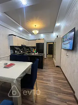 Kirayə verilir 3 otaqlı yeni tikili 75 m²