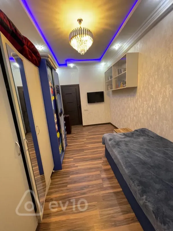 Kirayə verilir 3 otaqlı yeni tikili 75 m²