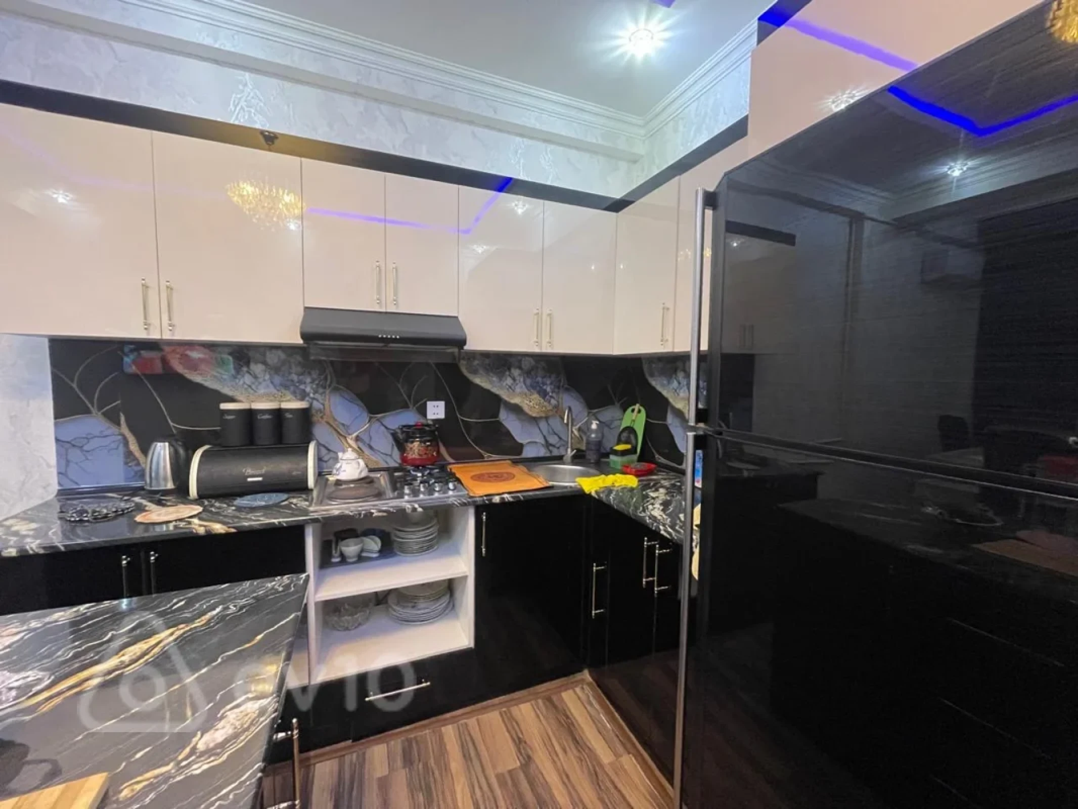 Kirayə verilir 3 otaqlı yeni tikili 75 m²