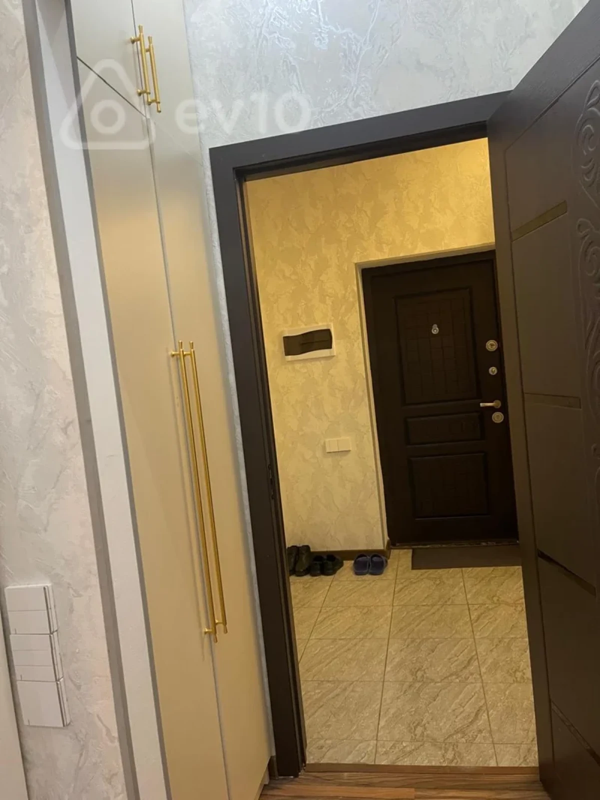 Kirayə verilir 3 otaqlı yeni tikili 75 m²