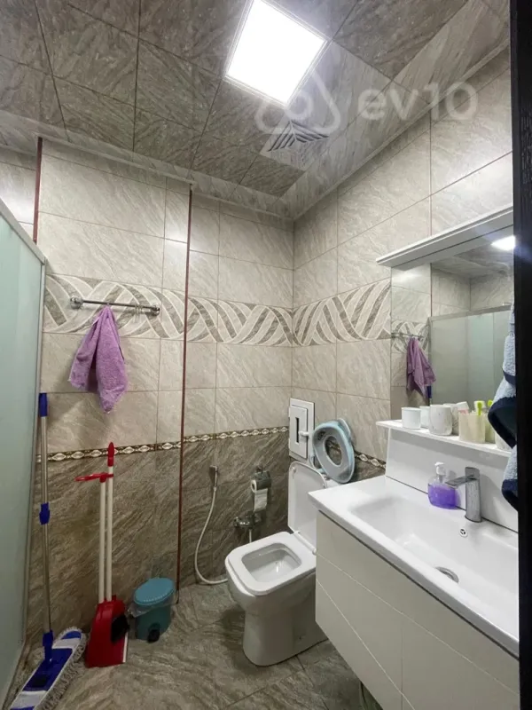 Kirayə verilir 3 otaqlı yeni tikili 75 m²