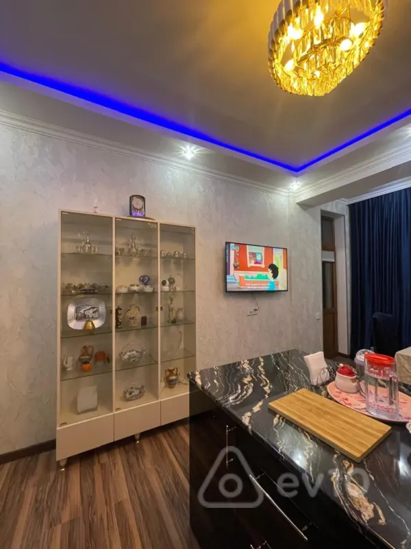 Kirayə verilir 3 otaqlı yeni tikili 75 m²