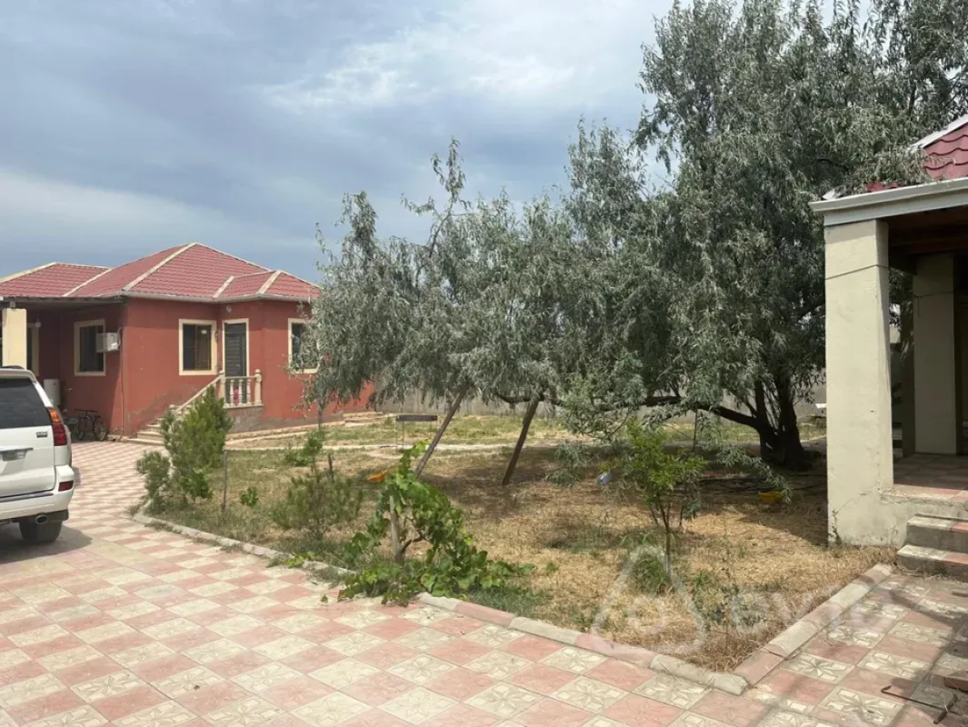 Kirayə verilir 4 otaqlı həyət evi 160 m²