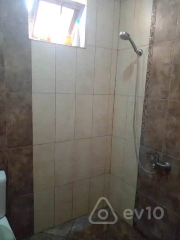 Kirayə verilir 4 otaqlı həyət evi 160 m²