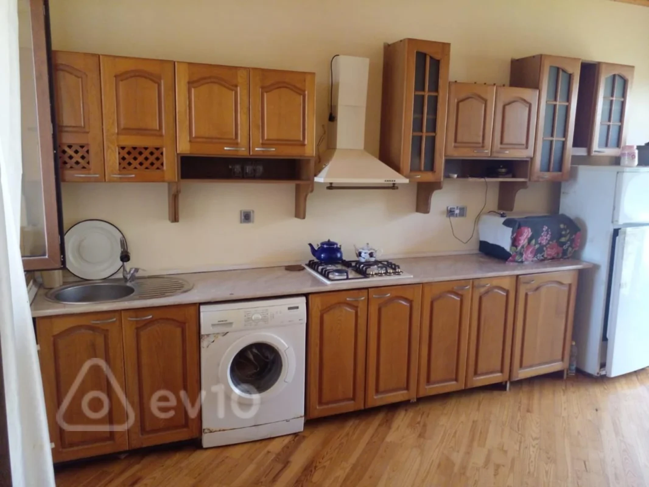 Kirayə verilir 4 otaqlı həyət evi 160 m²