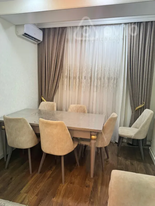 Kirayə verilir 2 otaqlı yeni tikili 80 m²