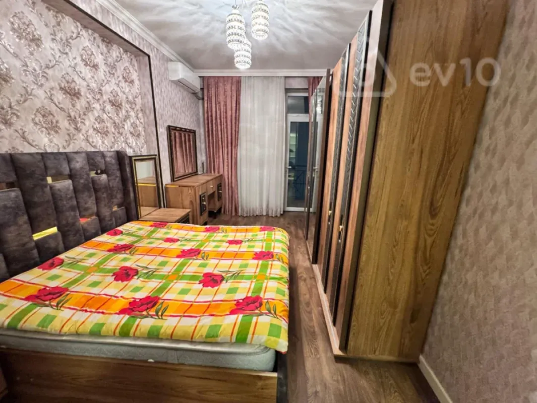 Kirayə verilir 2 otaqlı yeni tikili 80 m²