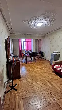 Satılır 2 otaqlı köhnə tikili 65 m²