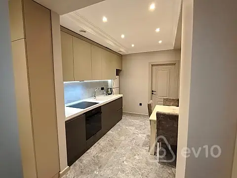 Kirayə verilir 2 otaqlı yeni tikili 70 m²