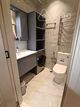 Kirayə verilir 2 otaqlı yeni tikili 70 m²