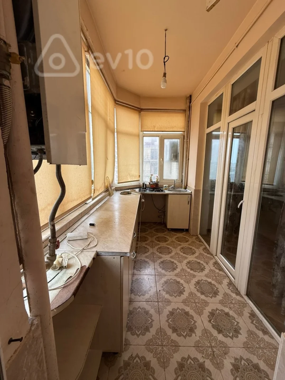 Kirayə verilir 3 otaqlı yeni tikili 100 m²