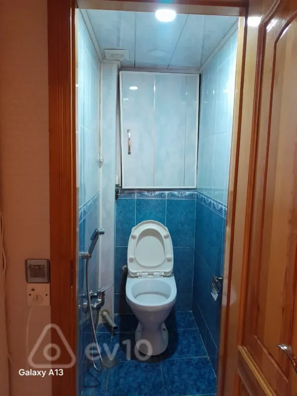 Kirayə verilir 2 otaqlı köhnə tikili 60 m²