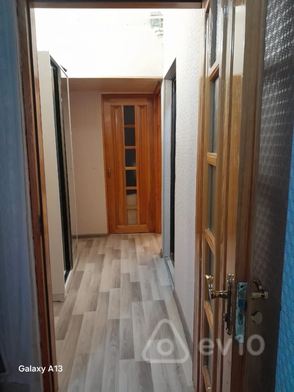 Kirayə verilir 2 otaqlı köhnə tikili 60 m²