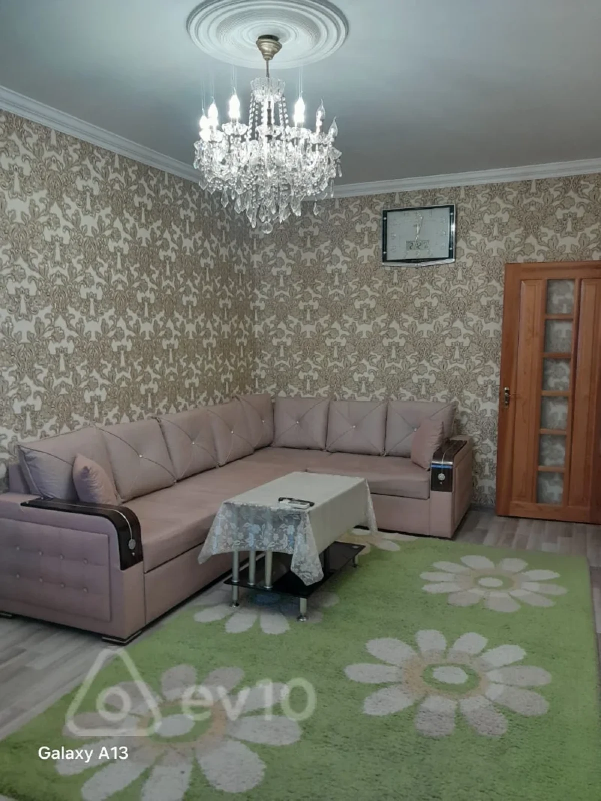 Kirayə verilir 2 otaqlı köhnə tikili 60 m²