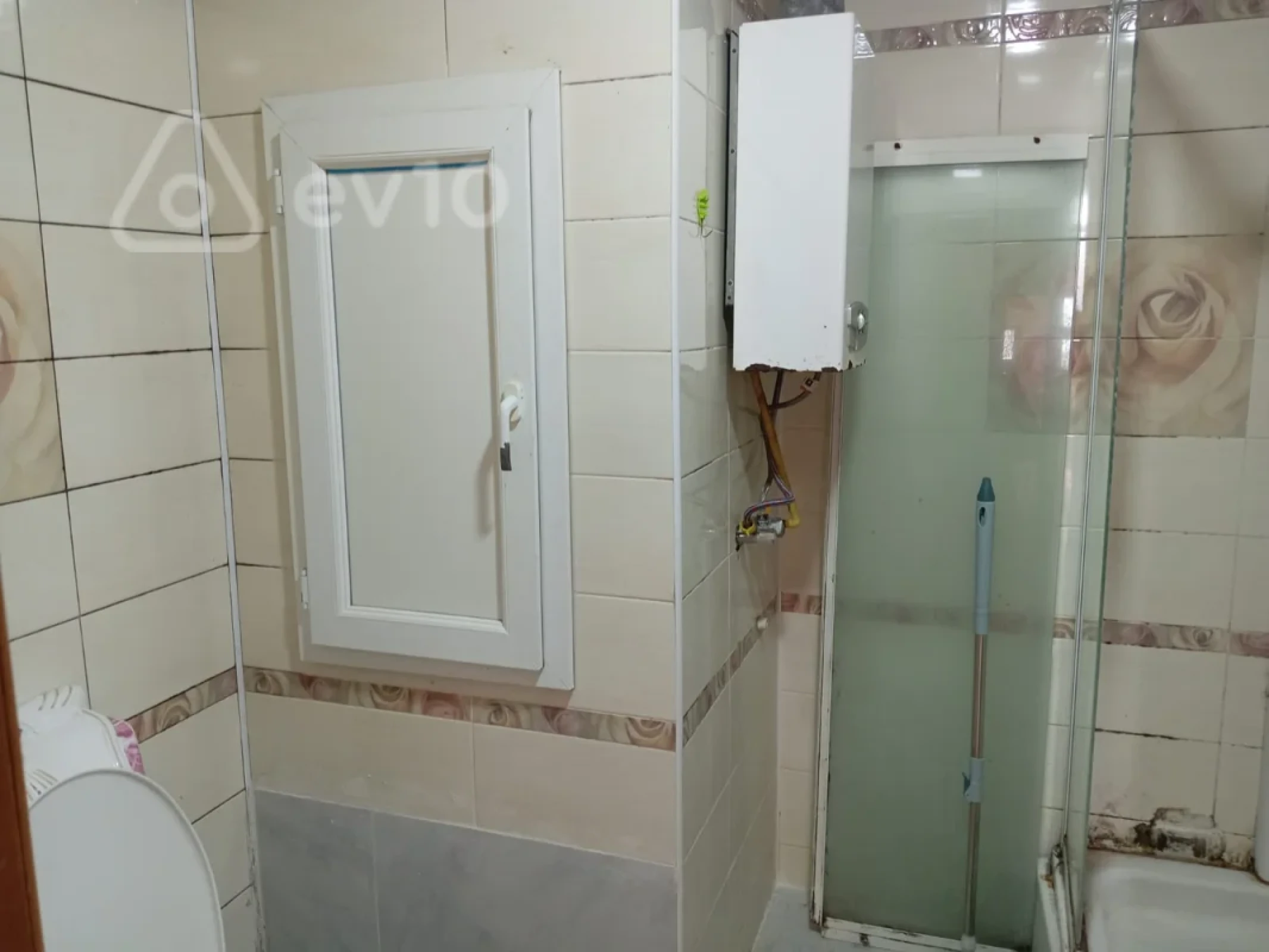 Satılır 3 otaqlı köhnə tikili 70 m²