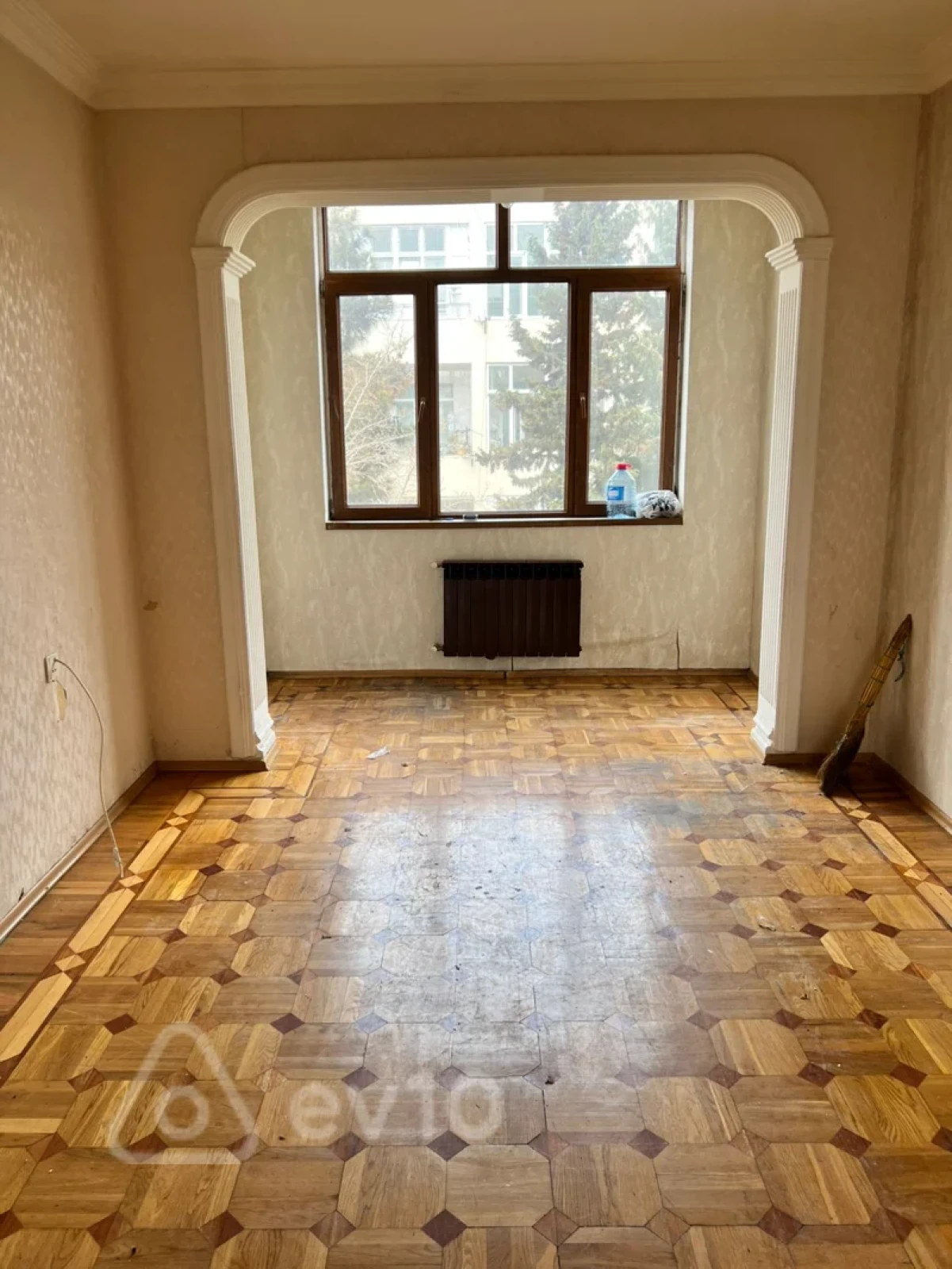Satılır 3 otaqlı köhnə tikili 70 m²