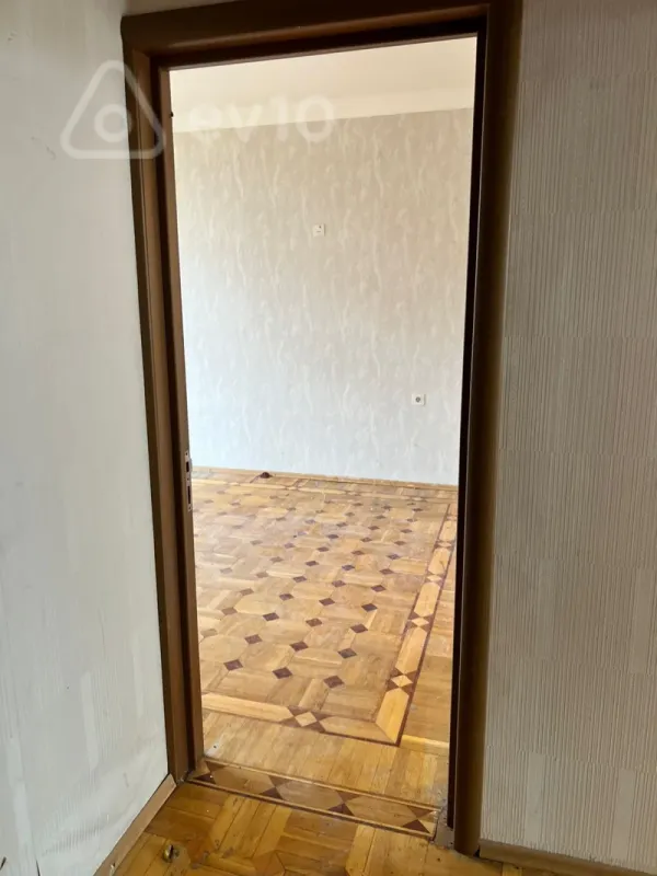 Satılır 3 otaqlı köhnə tikili 70 m²