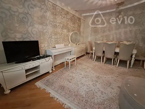 Kirayə verilir 3 otaqlı yeni tikili 130 m²